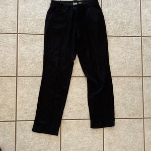 Women’s stretchy black pants mid rise